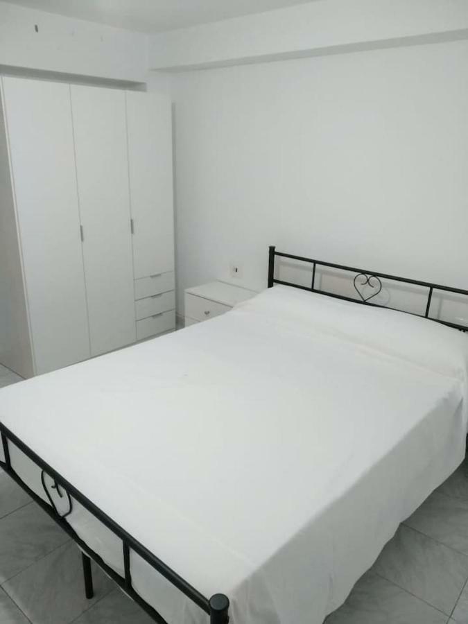Apartamento En Plaza Mayor Ribadavia Ngoại thất bức ảnh